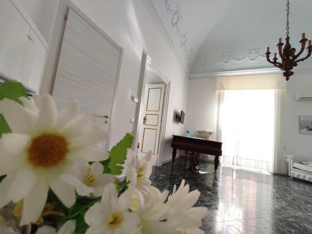 Dimora Della Marchesa - Al Duomo Apartamento Manfredónia Exterior foto