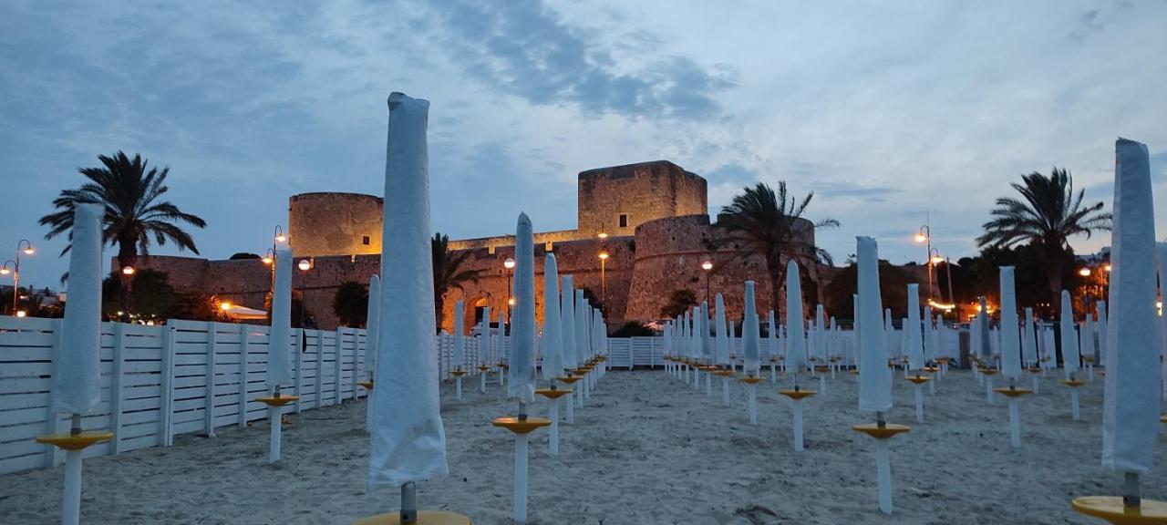 Dimora Della Marchesa - Al Duomo Apartamento Manfredónia Exterior foto